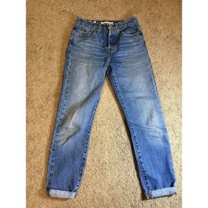 Levis Jeans Womens W24 Wedgie Medium Wash Denim Button Closure Straight Leg
